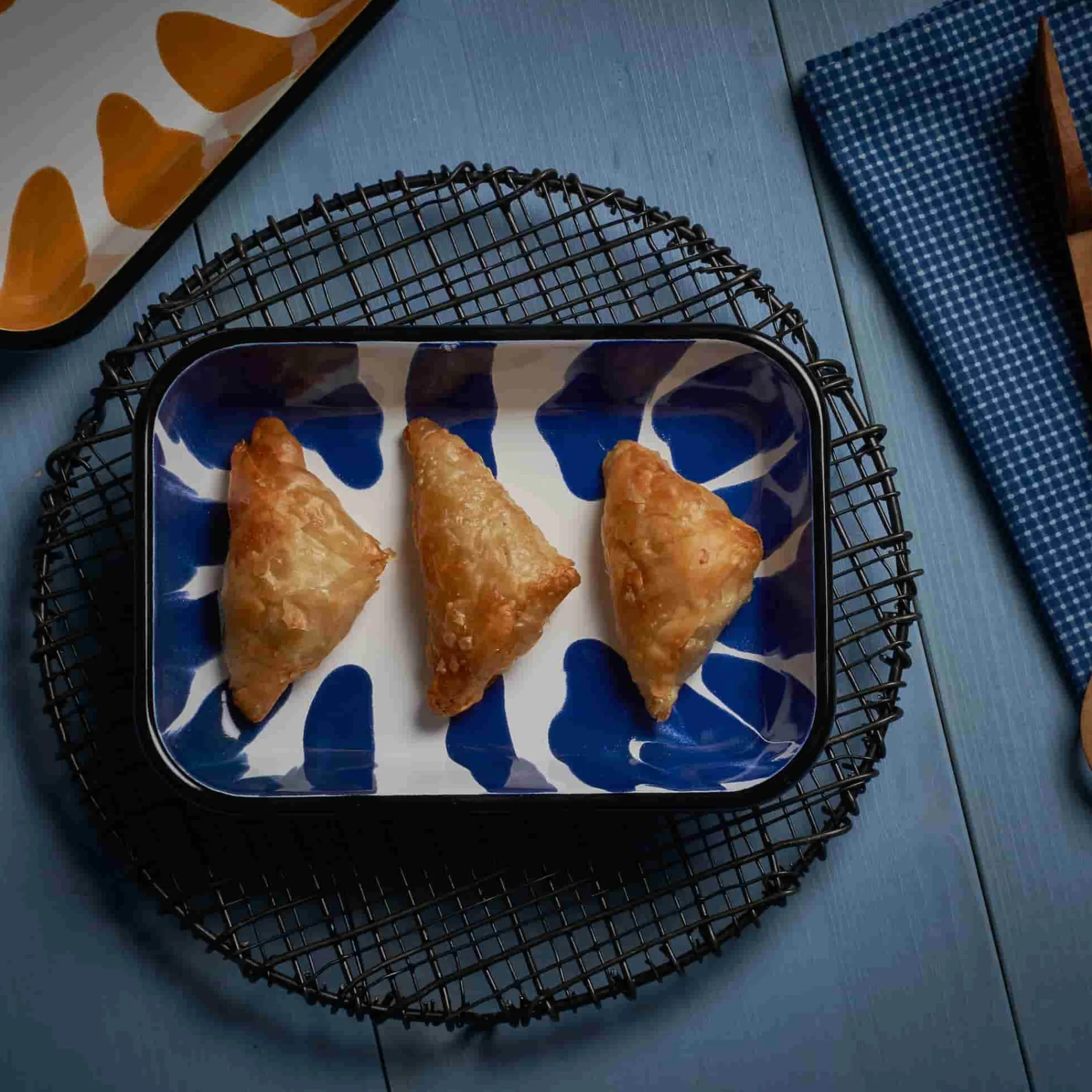 Kapka Enamel Paintstroke Enamel Roasting & Serving Dish, Blue & White Clearance