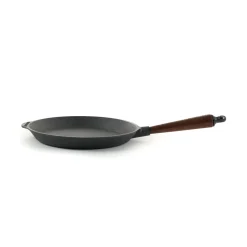 Skeppshult Traditional Cast Iron Frying Pan Outlet